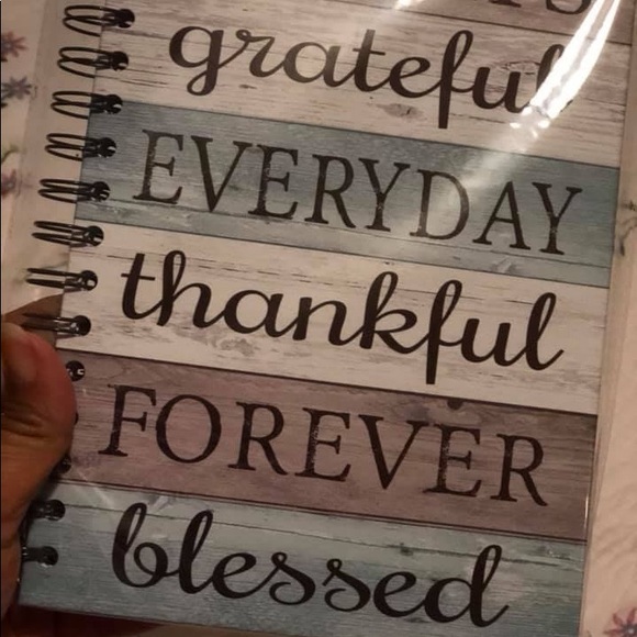 Meet your Posher - Picture 2 of 8